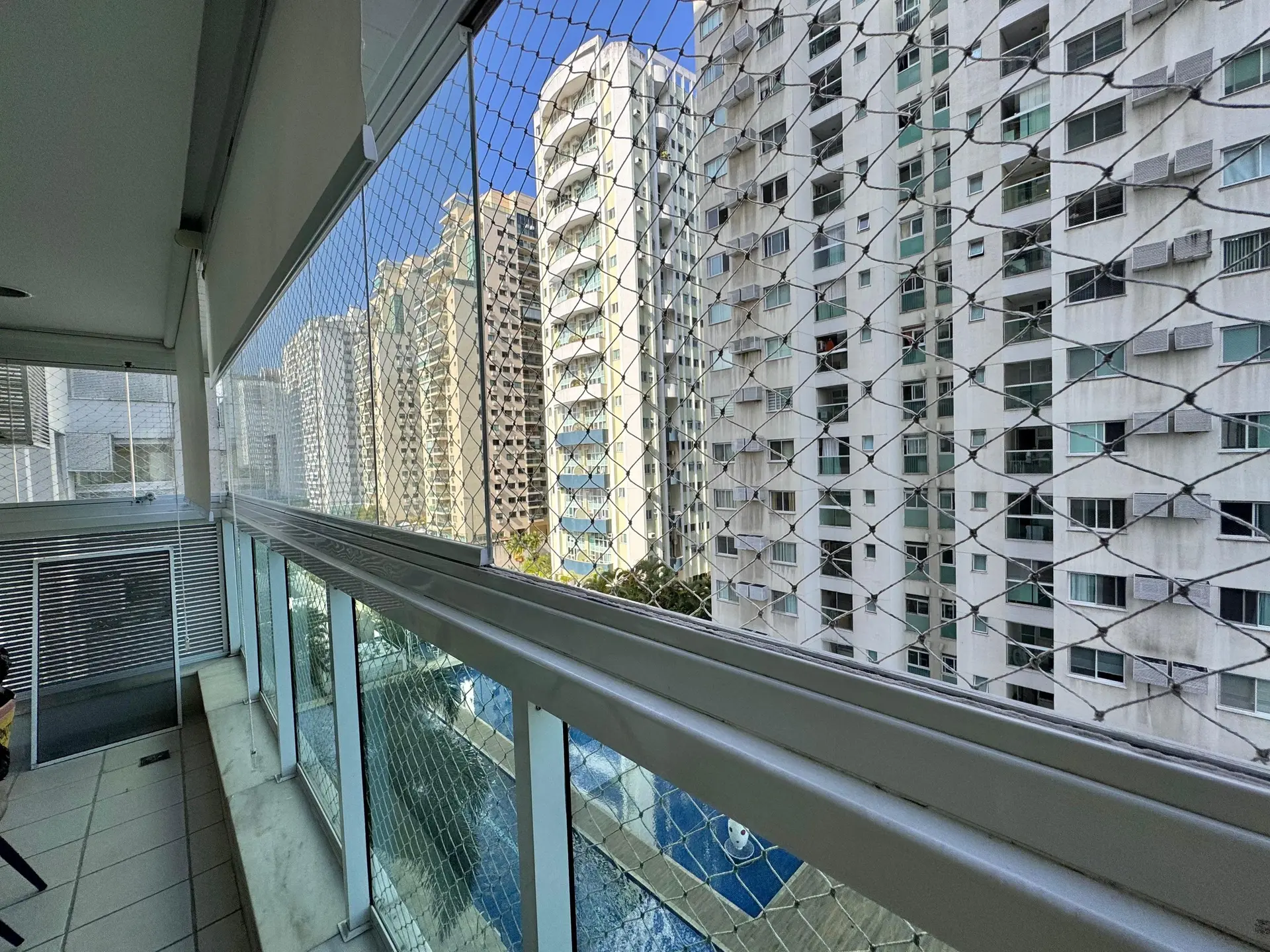 Apartamento mobiliado com 3 quartos e varanda fechada — photo 37