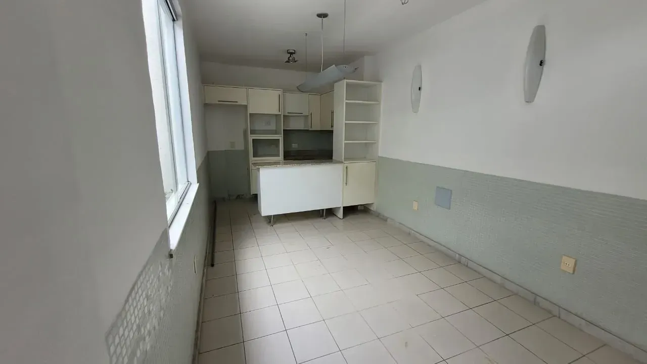 Будинок 550 м² з 5 спальнями та 5 ванними — photo 2