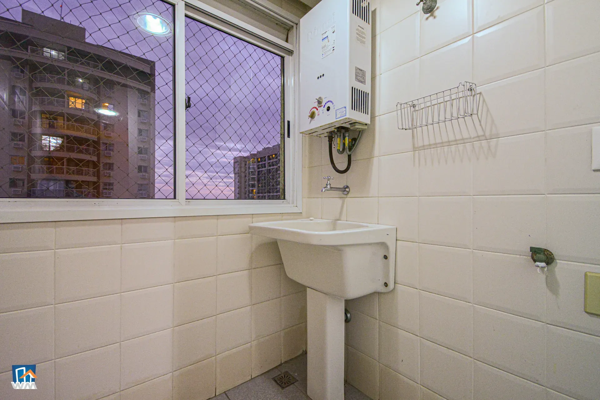 Duplex apartment of 93 m² with laundry area — photo 20