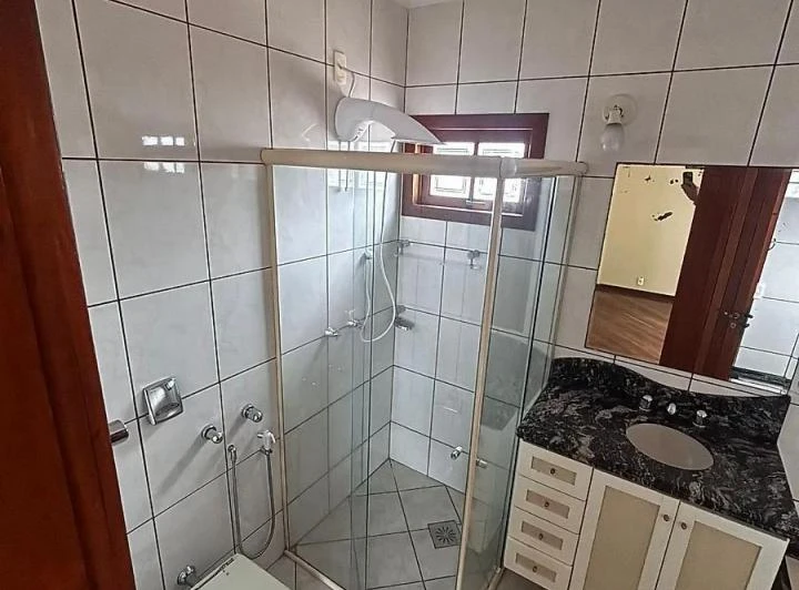 360 m² house with air conditioning and 3 bedrooms — photo 4