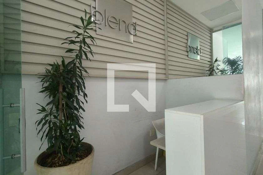 1-bedroom apartment with open-plan kitchen and 50 m² — photo 30