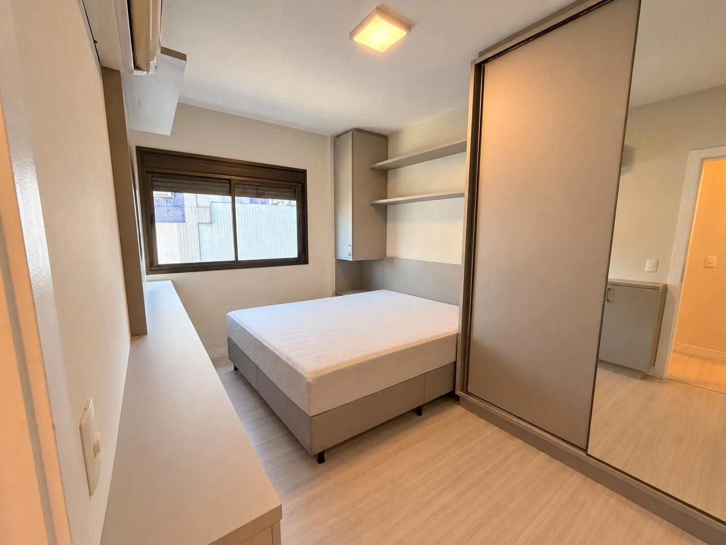 3-bedroom apartment with a home office — photo 3