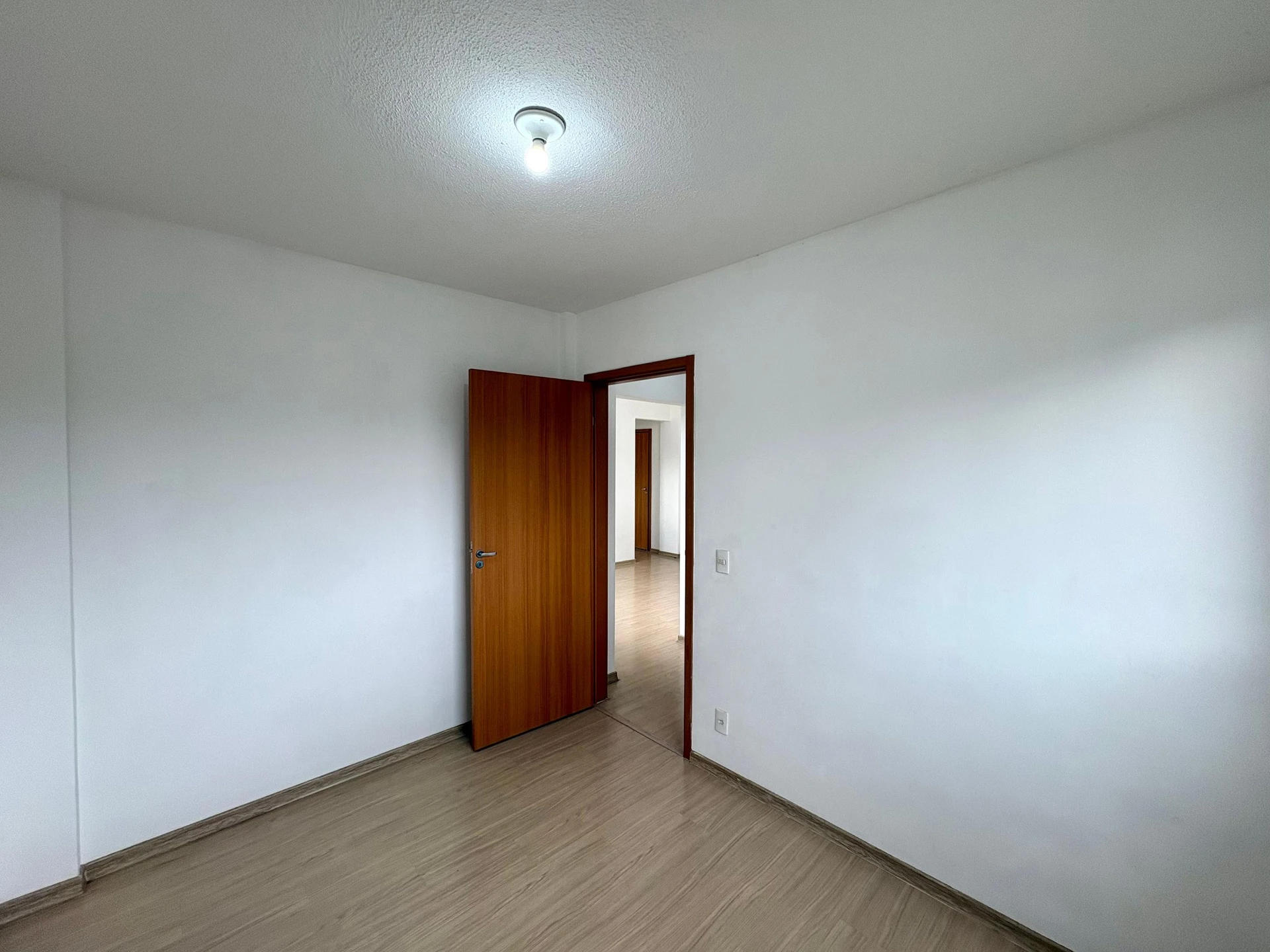 Apartamento, 47 m², com piso de madeira ou laminado — photo 20
