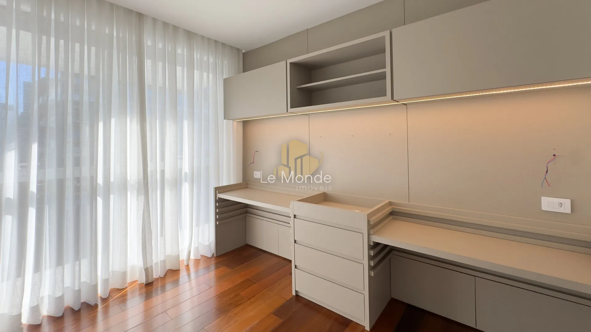 Duplex apartment with 3 bedrooms and 156 m² — photo 45
