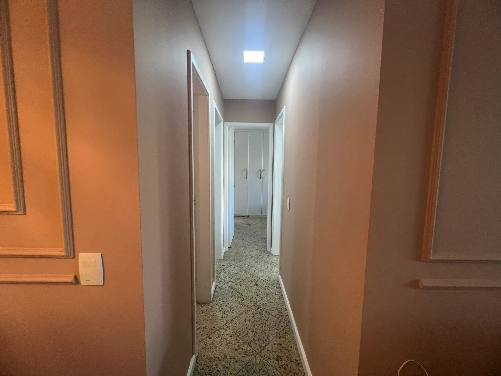 Furnished 90 m² apartment with a suite and 3 bedrooms — photo 21