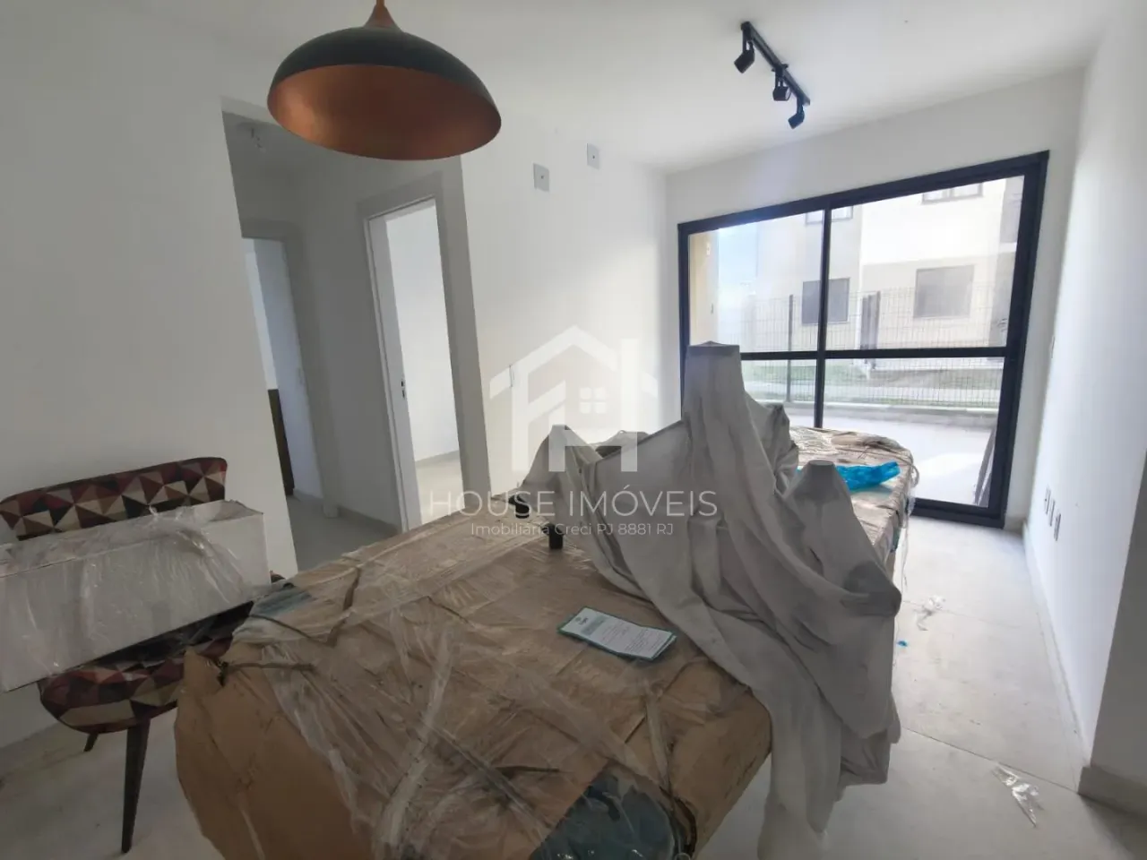 Unfurnished apartment with 2 bedrooms and 2 bathrooms — photo 10