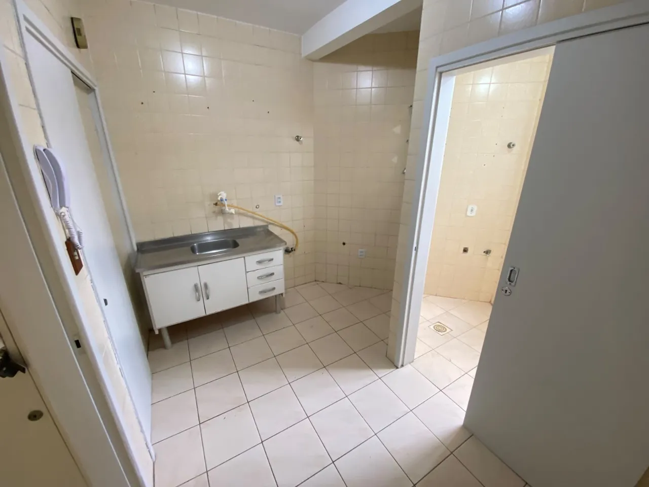 Apartment on the 4th floor with a private BBQ