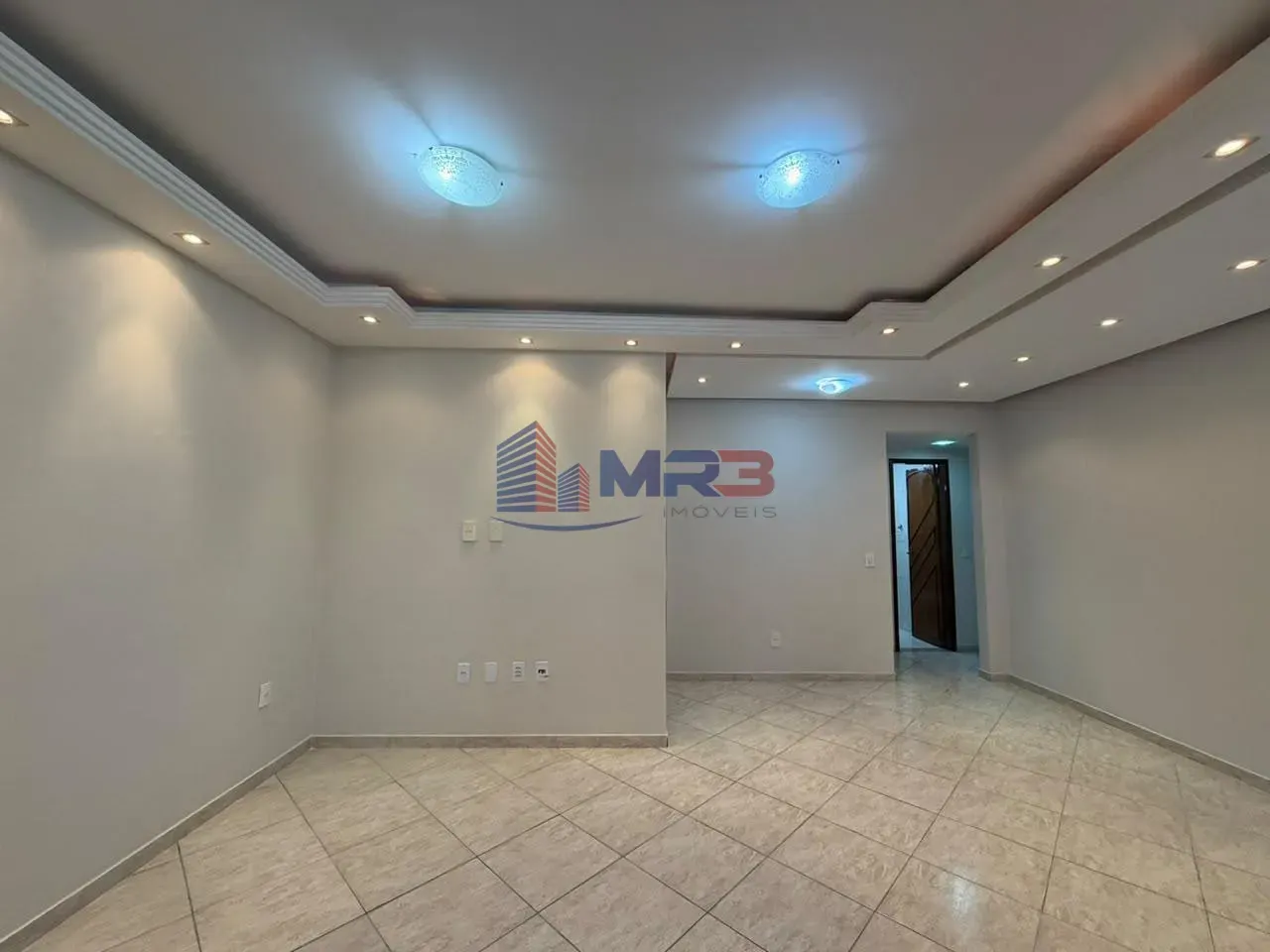 Apartamento de 3 habitaciones con 1 suite, 114 m² y balcón — photo 11