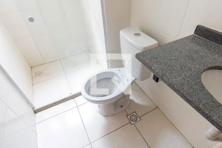 2-bedroom apartment in a building with a pool — photo 29