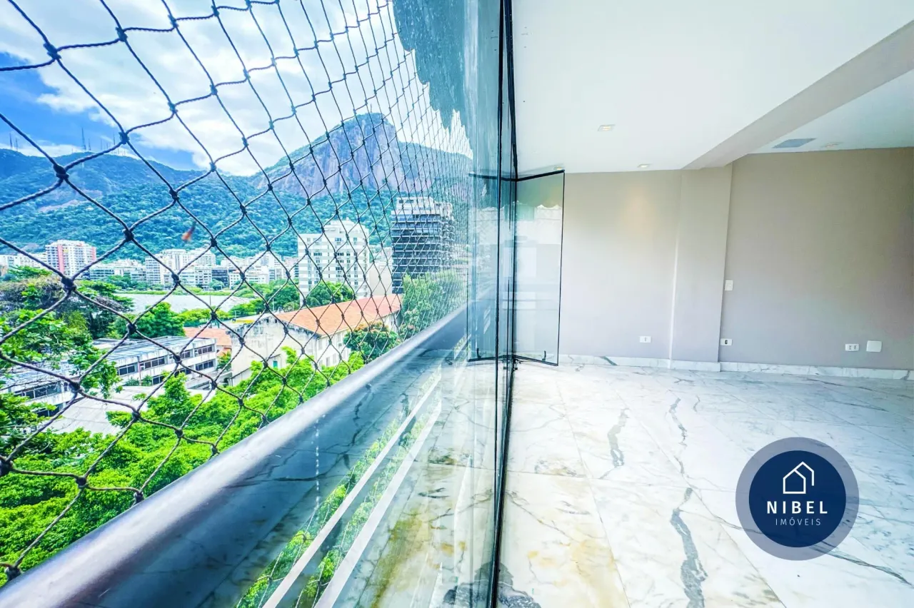 Penthouse with 3 bedrooms and integrated kitchen — photo 19